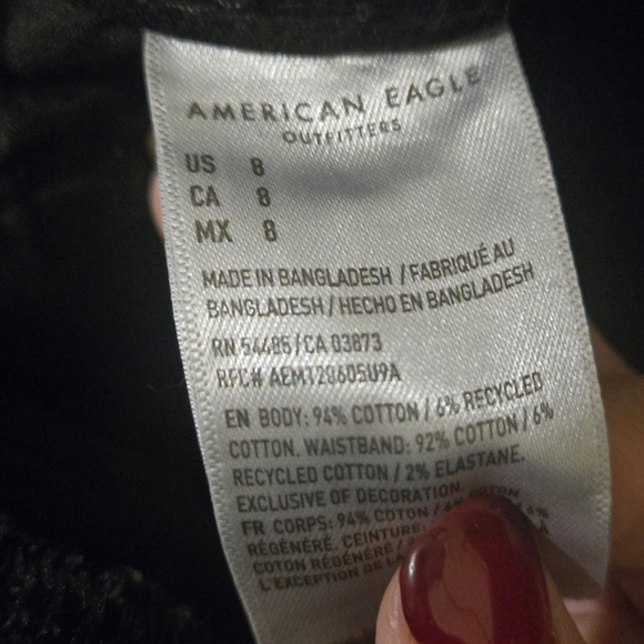 Distressed Denim Shorts - Picture 4 of 6